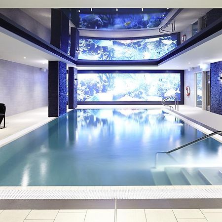 Novotel London Брентфорд Екстериор снимка
