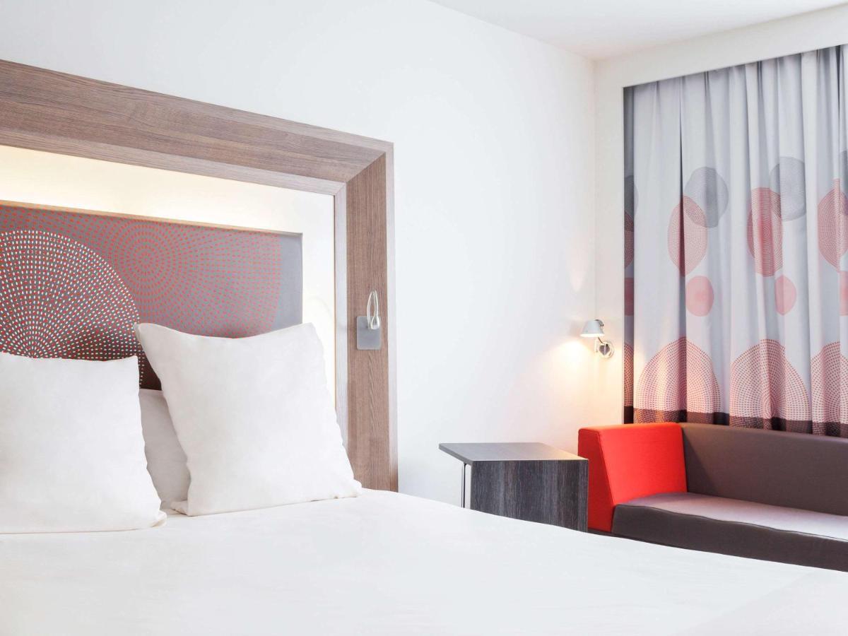 Novotel London Брентфорд Екстериор снимка