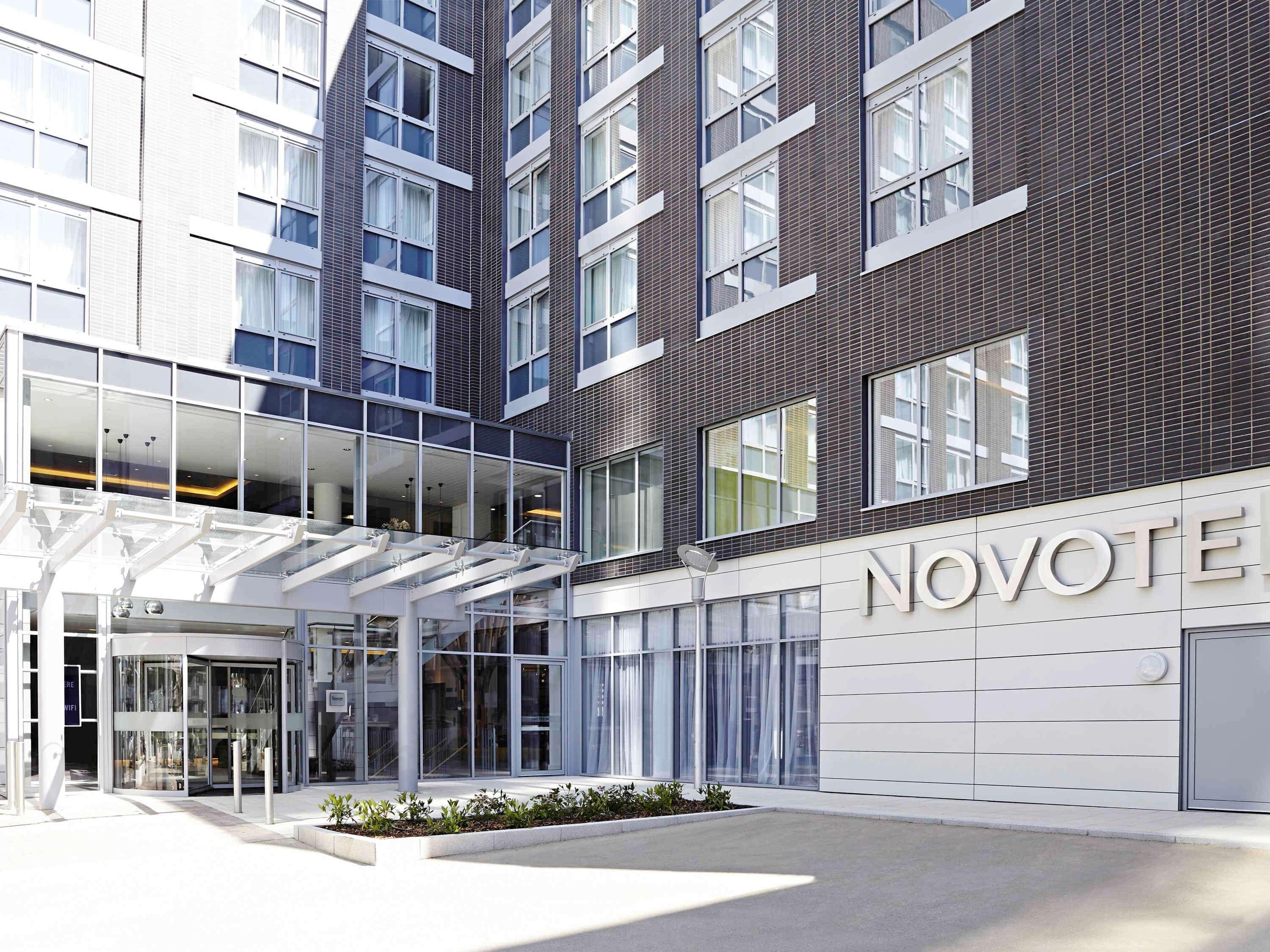 Novotel London Брентфорд Екстериор снимка